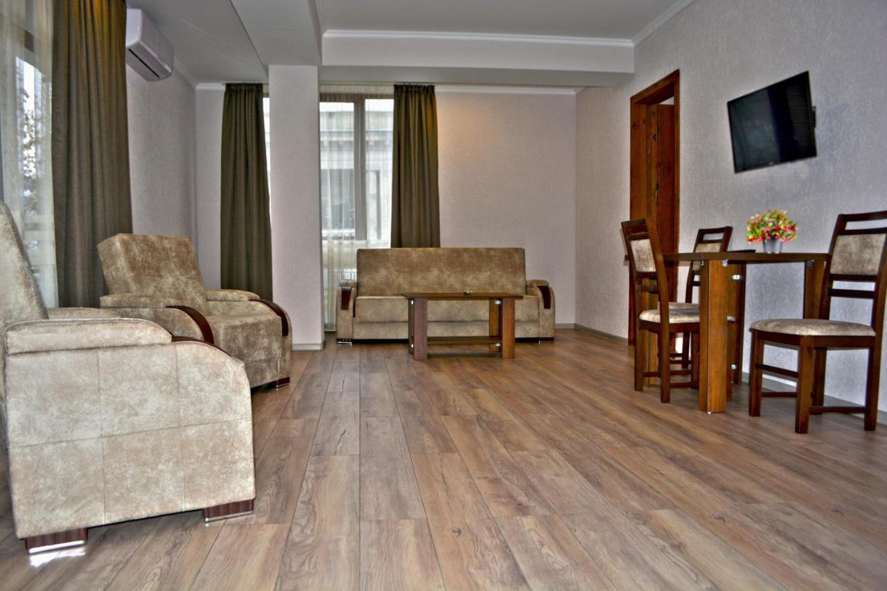 G&G Hotel Tbilisi Eksteriør billede